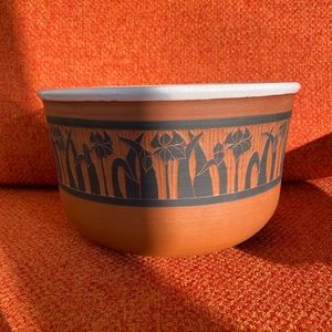 Vintage Roberta Storbeck Iris Ceramic pottery Bowl